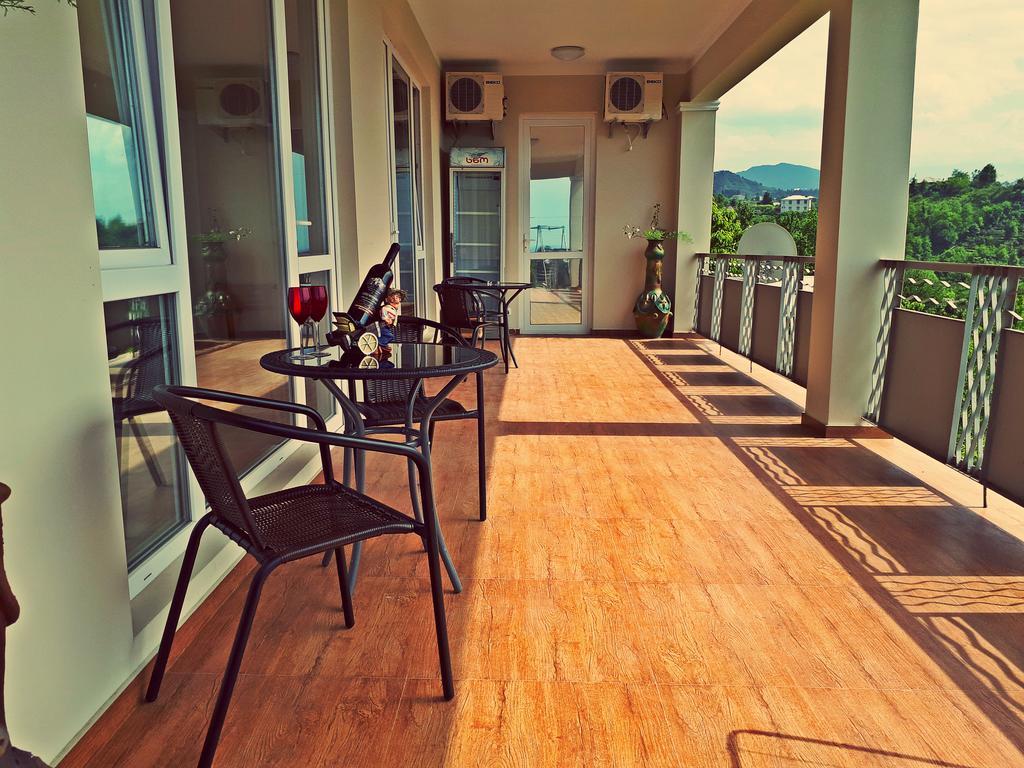 Apartments Sunset Paradise Makhinjauri Exterior foto